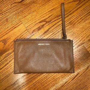 Michael Kors Brown Wallet Saffiano Leather women’s